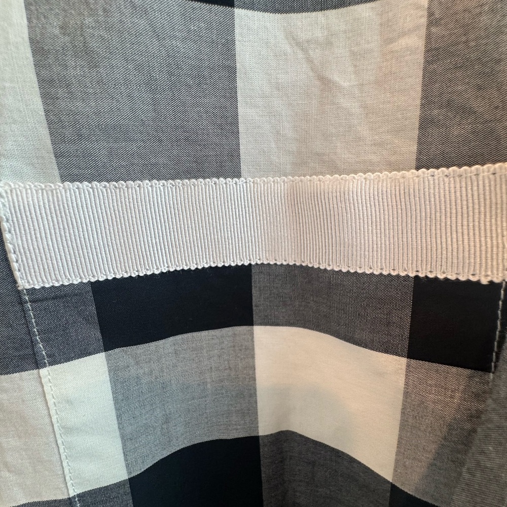 Black & White Buffalo Check Button-Front Blouse - Picture 4 of 9
